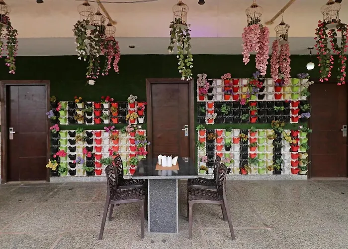 Hotel Mannat International By Mannat New Delhi